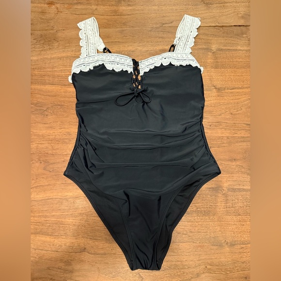 Cups he Sold Out Lace-Up & Crochet One Piece - Picture 7 of 8